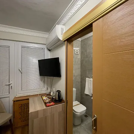 Отель Kadikoey Eliana